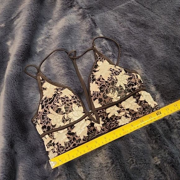 Velvet feel black and silver lightly padded PINK Victorias secret bralette sz M! - Picture 4 of 6